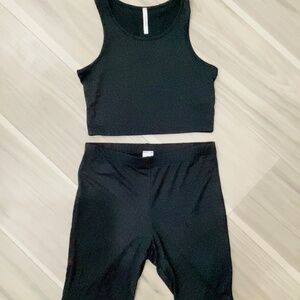 NWOT Yellow  Cabbage  2pc Shorts set